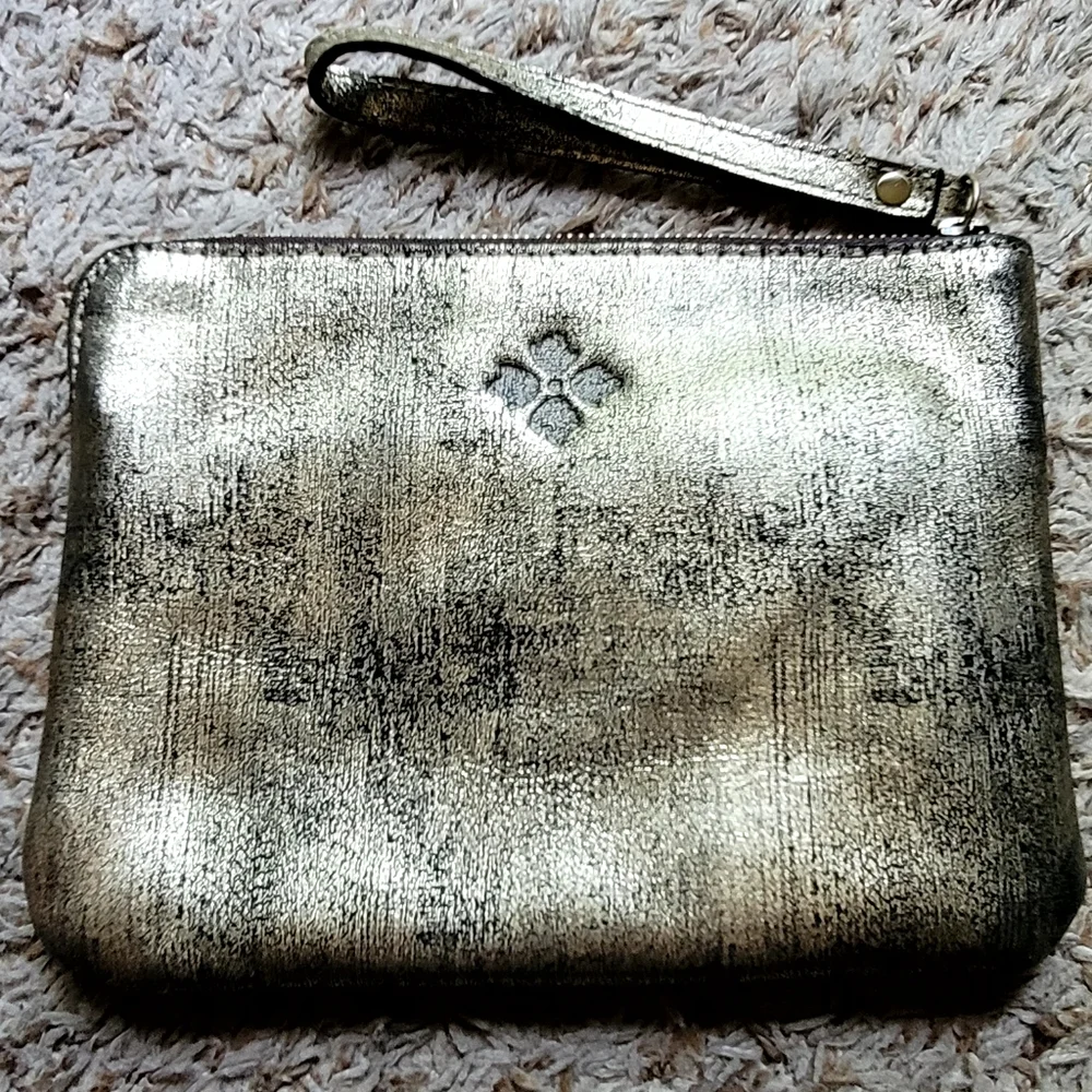 🌿Patricia Nash Cassini Leather Tooled Soft Gold Metallic Wristlet/Clutch🌿